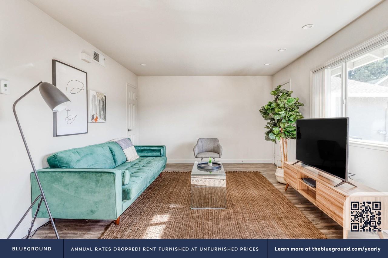 465 Calderon Ave #1640 - Photo 3 of 16