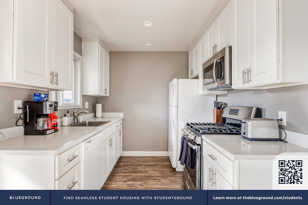 465 Calderon Ave #1640 - Photo 6 of 16