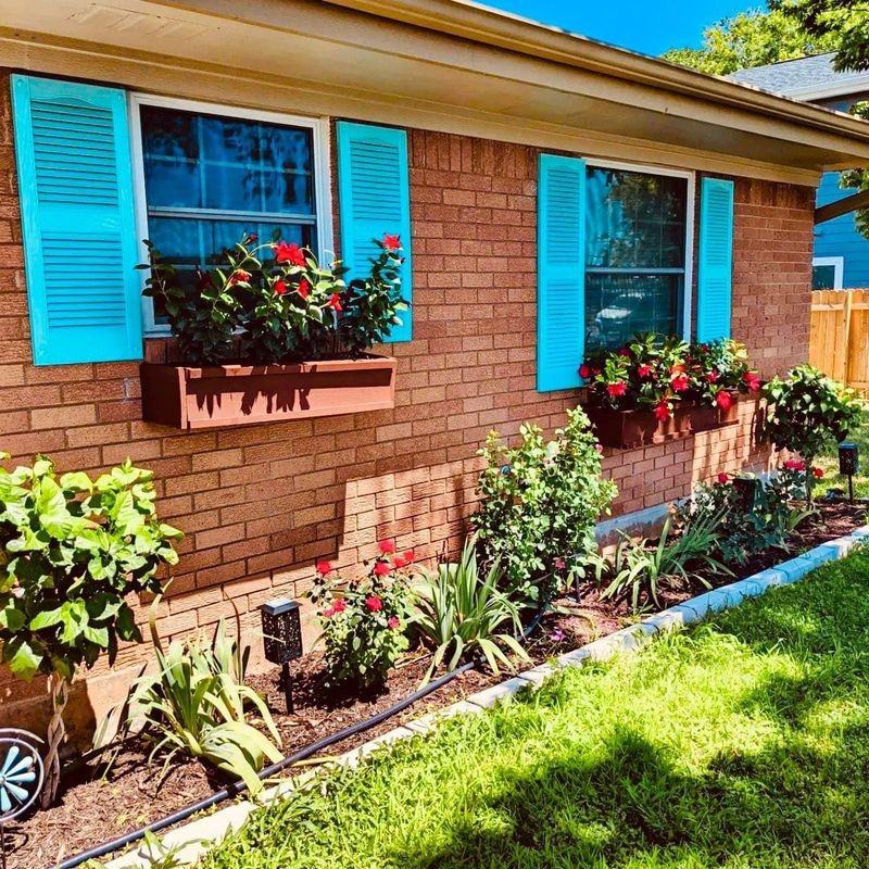 216 Lizzie St - Photo 2 of 5