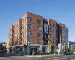 featured image of 4045 Broadway