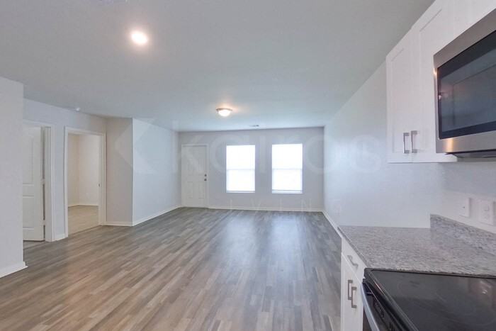 2511 16th St - Photo 2 of 21