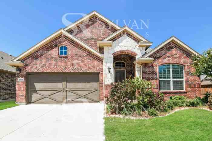 14800 Angel Trace Dr - Photo 2 of 16