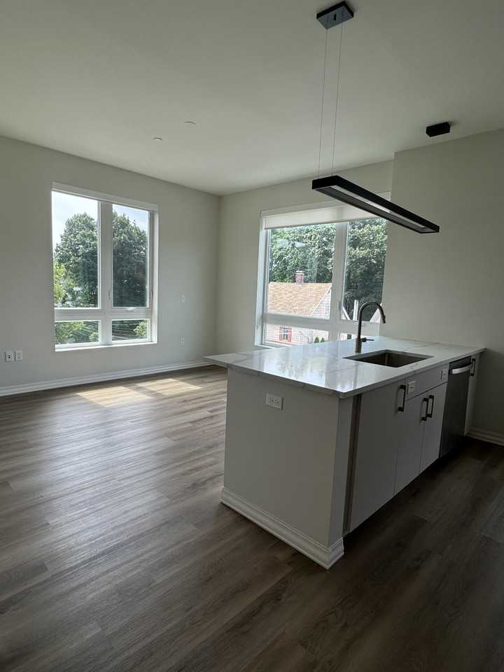 5 Washington St #303 - Photo 2 of 19