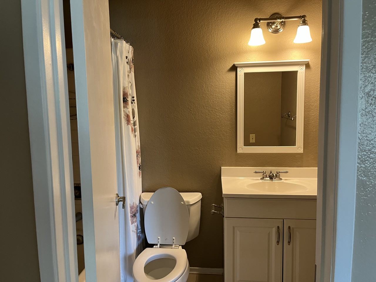 16920 Colchester Way #172 - Photo 7 of 36