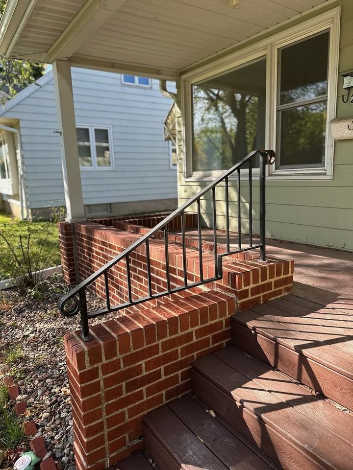 St Germain St W - Photo 2 of 7