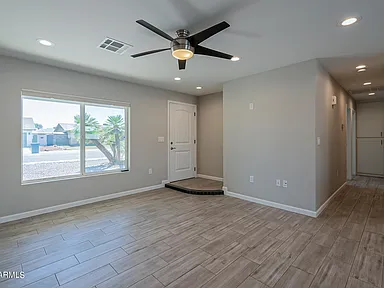 1004 W Fogal Way #1 - Photo 6 of 9