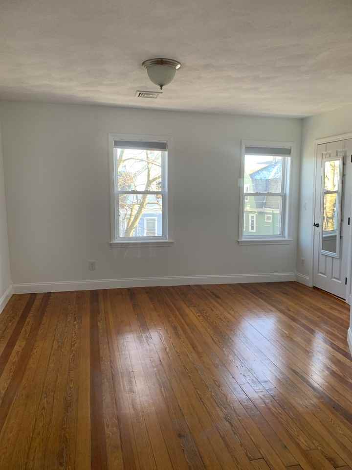 18 Pearson Ave #3 - Photo 3 of 18