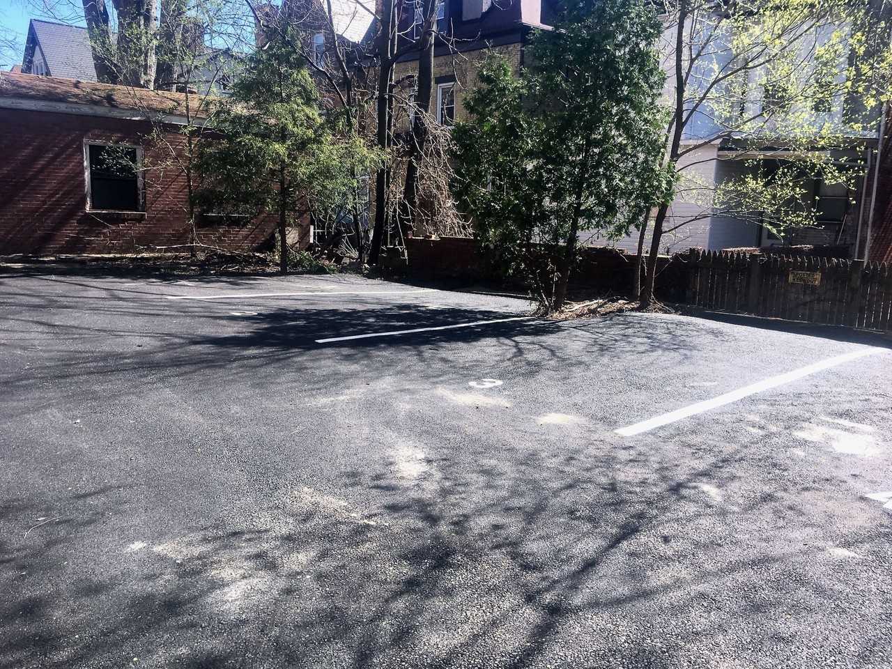 *** Apartments in Friendship * Available now * Pet Friendly * Renovated * Spacious * Amazing Location *** - Photo 3 of 3