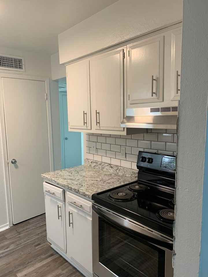 Shady Valley Square - Photo 3 of 20