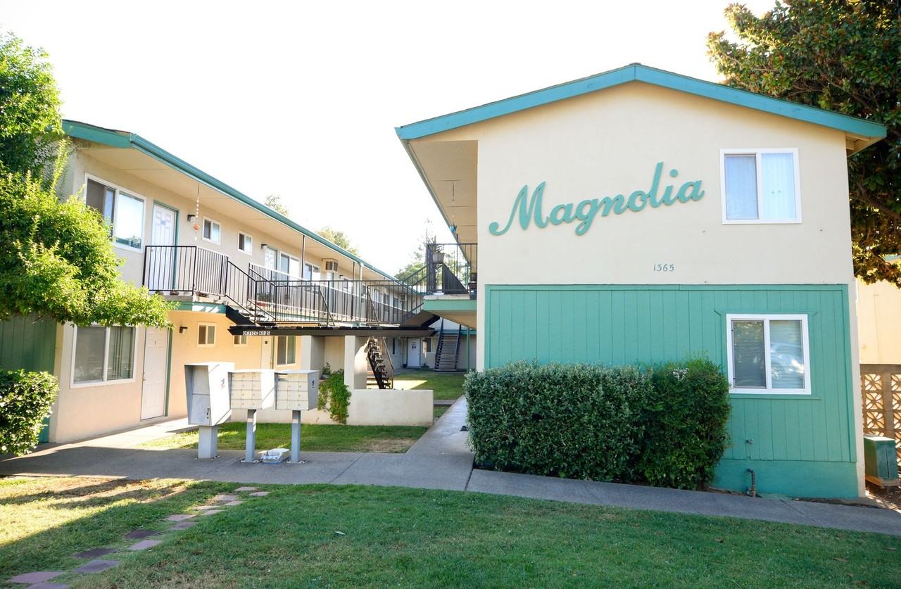 Magnolia Terrace Apartments - Photo 2 of 17