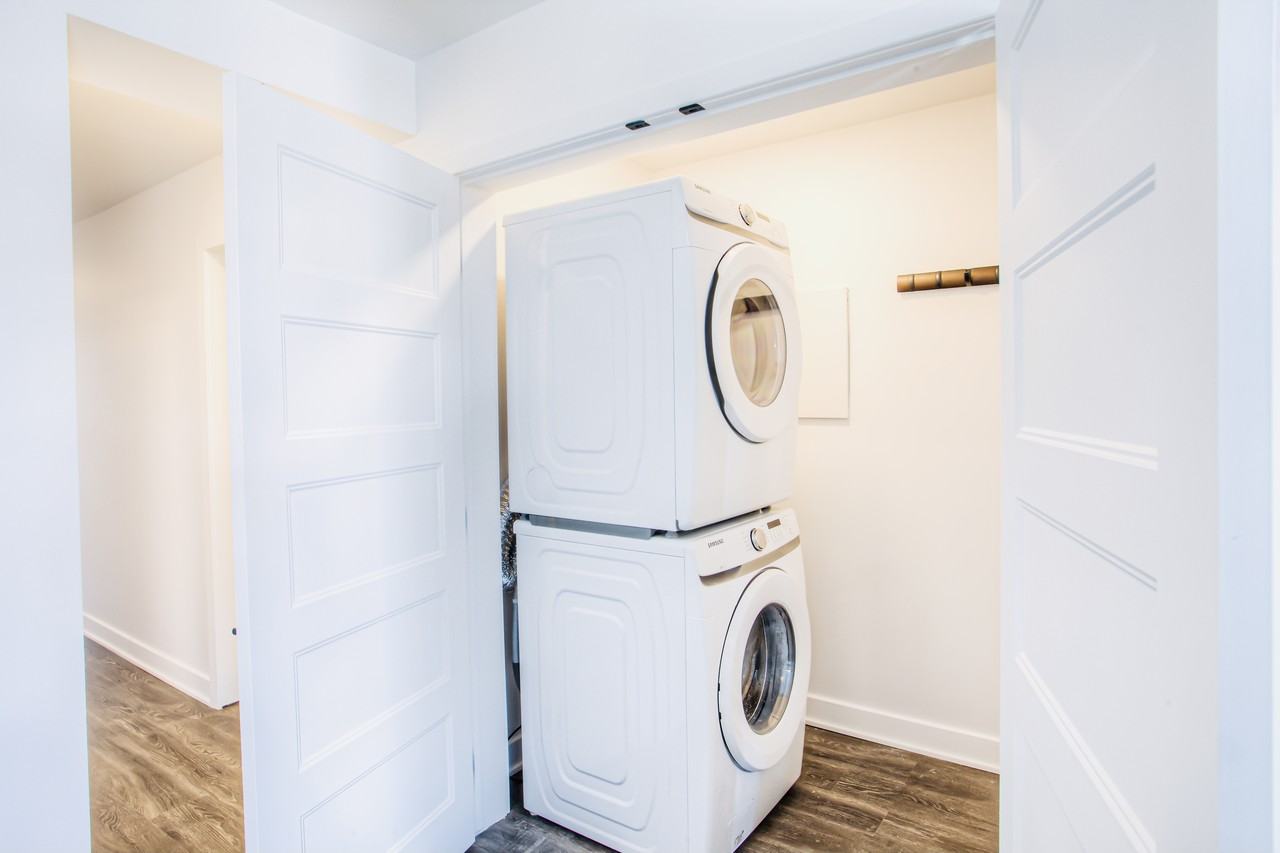 3056 Rue de Rushbrooke #3 - Photo 3 of 19