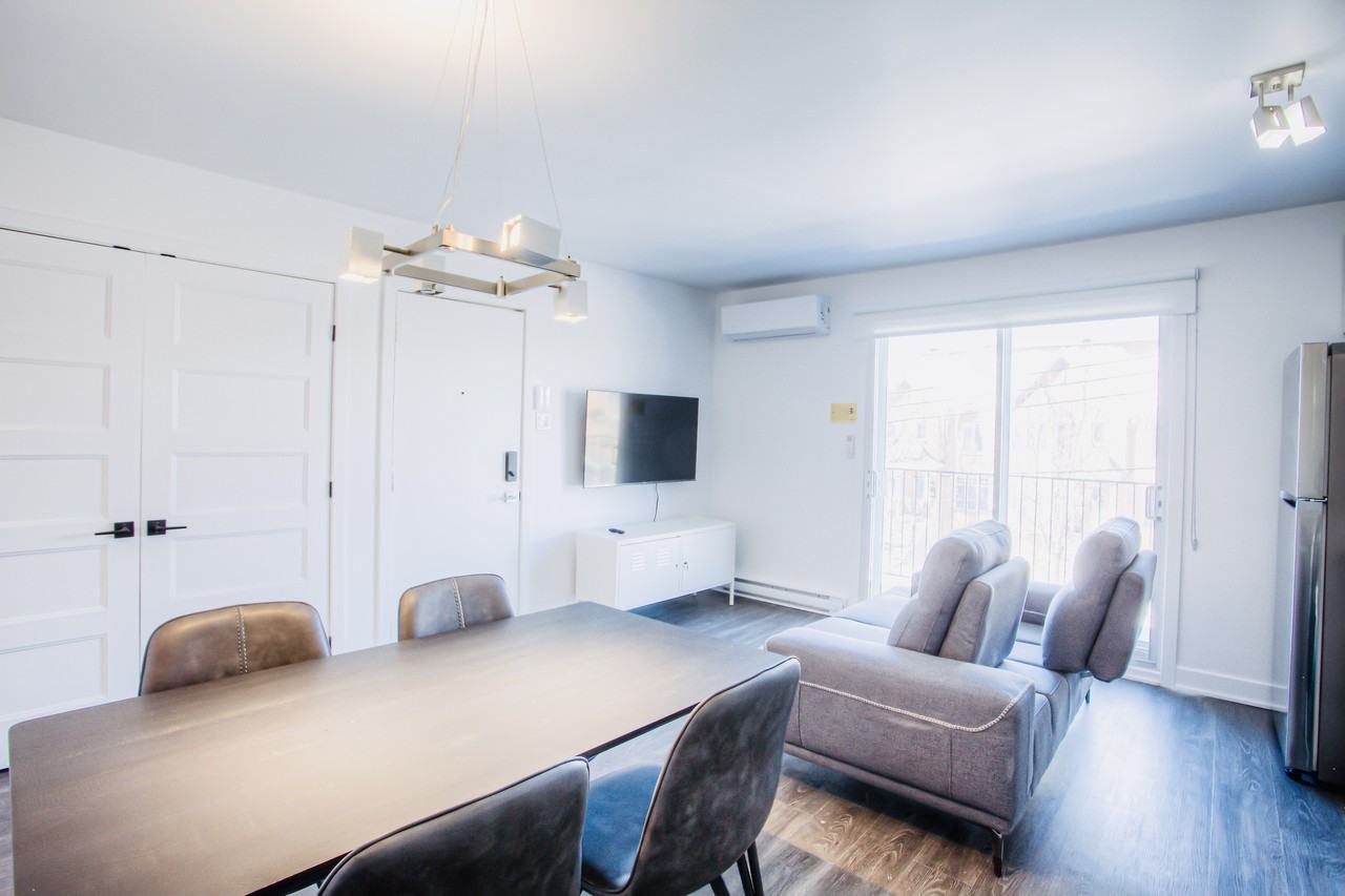 3056 Rue de Rushbrooke #3 - Photo 4 of 19