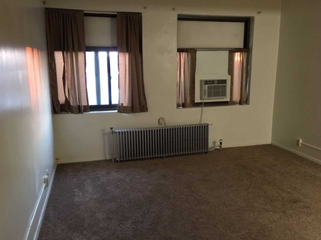 312 Lawler - Photo 6 of 27