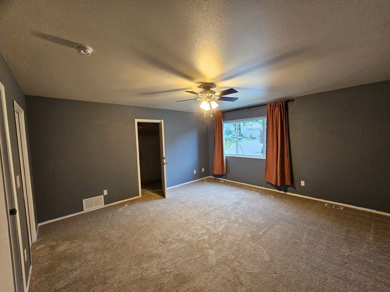 17916 Beaujolais Dr - Photo 3 of 14