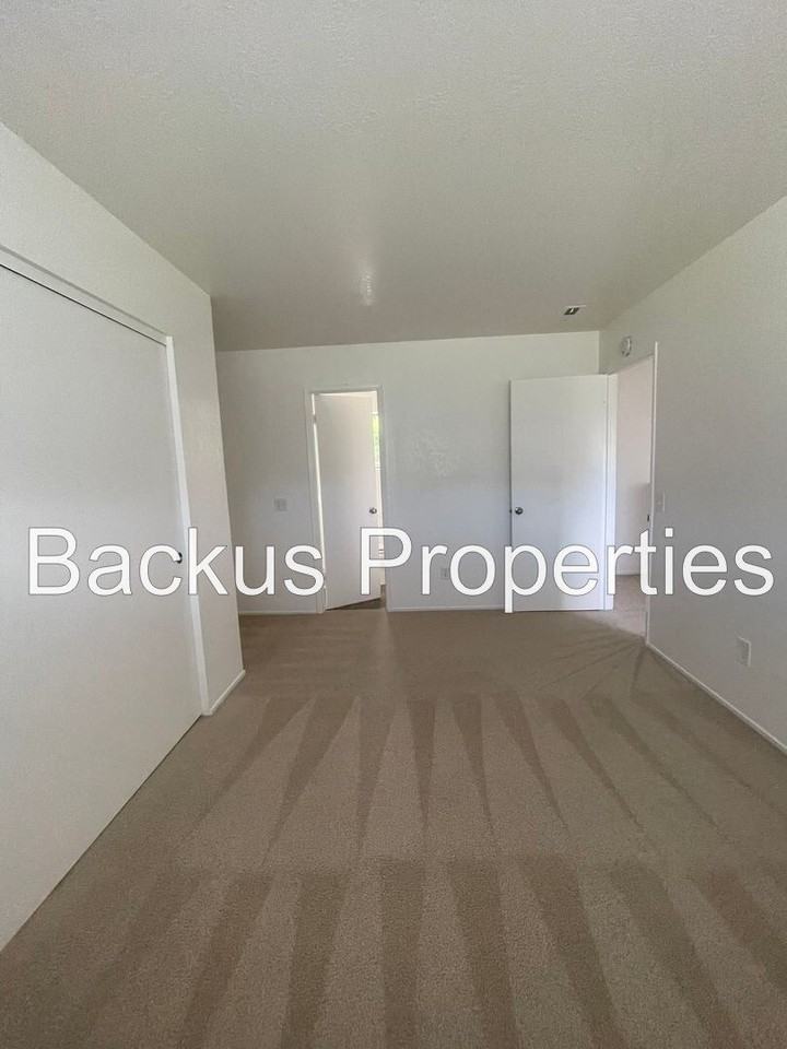 19120 Creekside Pl - Photo 7 of 20