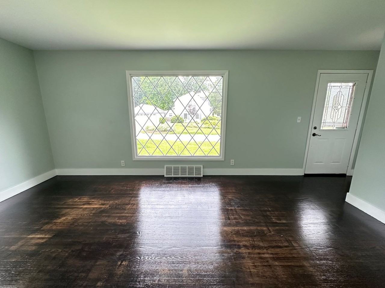 1460 Page St Ne - Photo 2 of 22