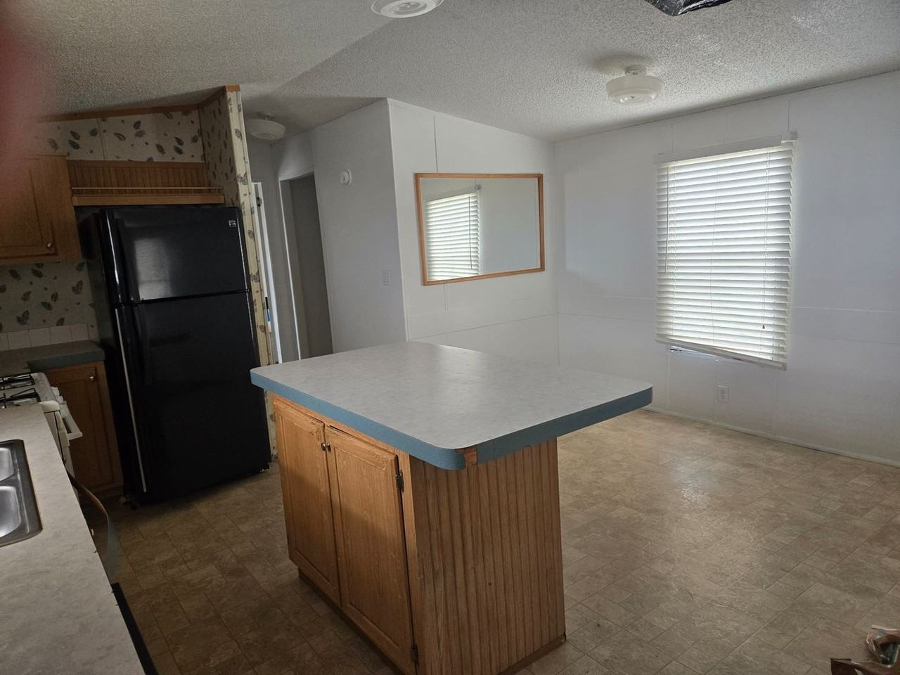 1913 Plata Rd - Photo 3 of 6