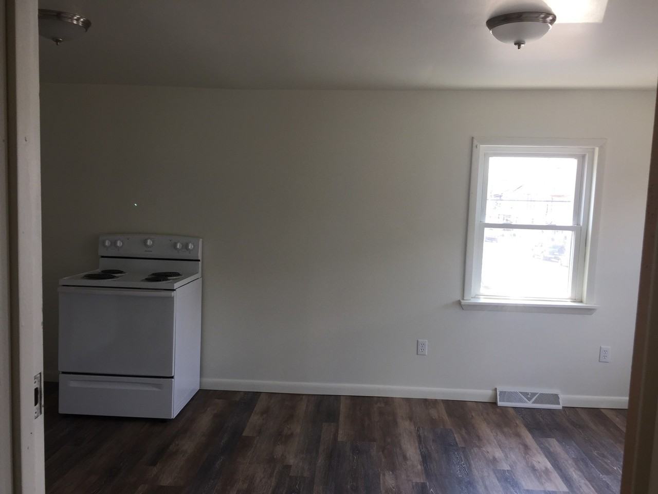 342 N. 5th St. - Photo 3 of 14
