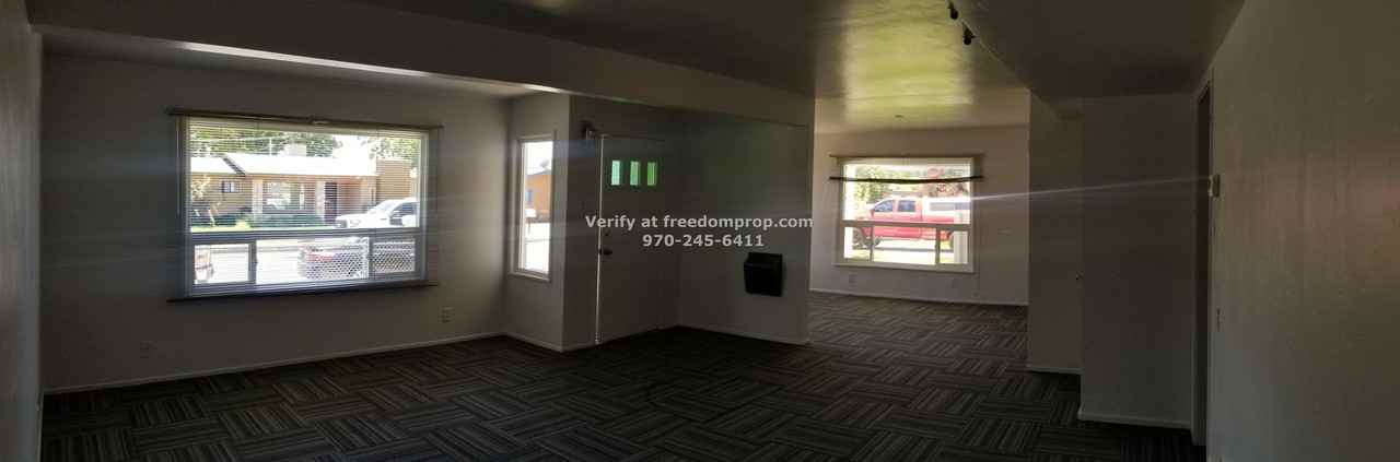 1210 Bonito Ave - Photo 3 of 8