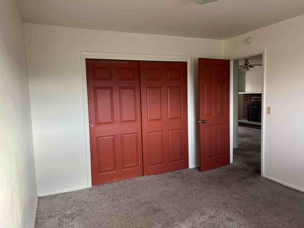 JacksonT-01 - Photo 7 of 10