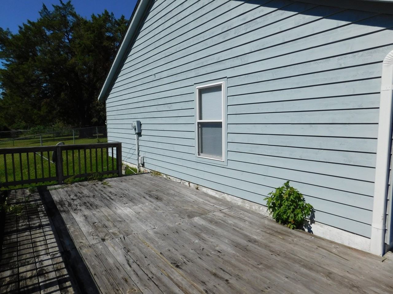 3701 Dovefield Ct - Photo 2 of 16
