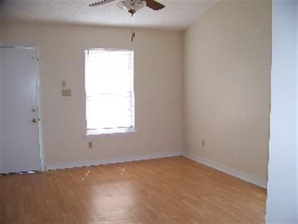 3701 Dovefield Ct - Photo 4 of 16