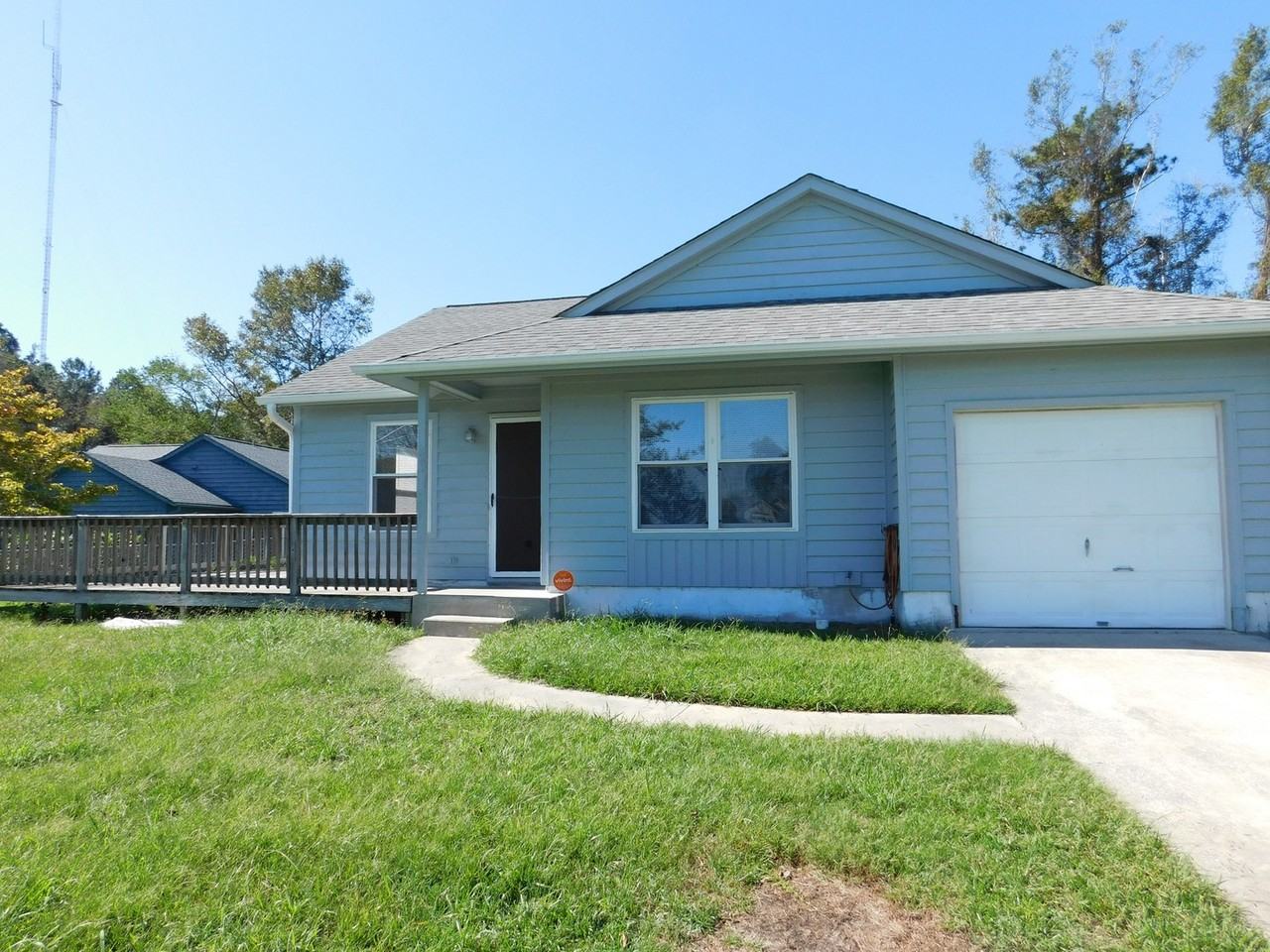 3701 Dovefield Ct - Photo 5 of 16
