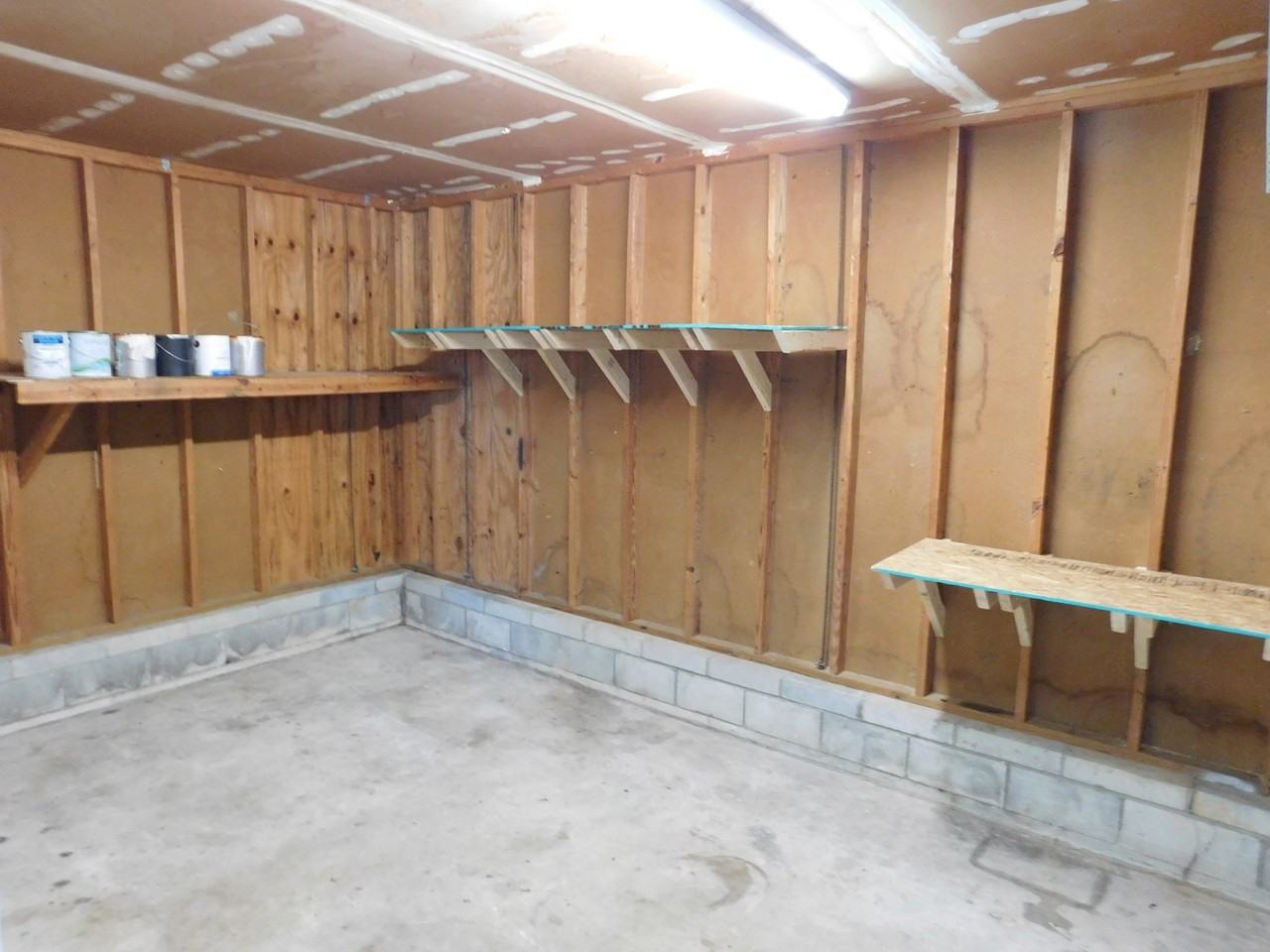 3701 Dovefield Ct - Photo 6 of 16