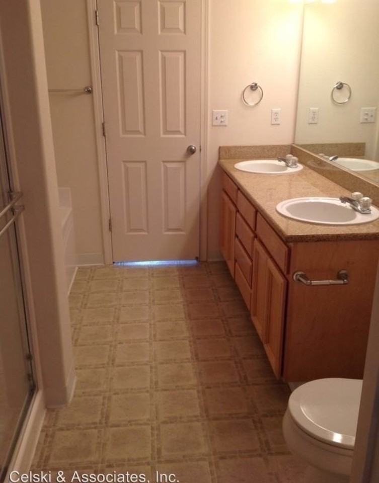 4811 Montague Ln - Photo 3 of 5
