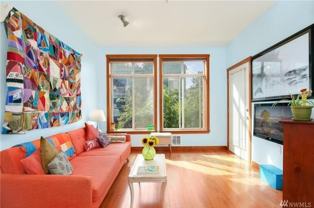 910 Gladstone St #209 - Photo 1 of 1