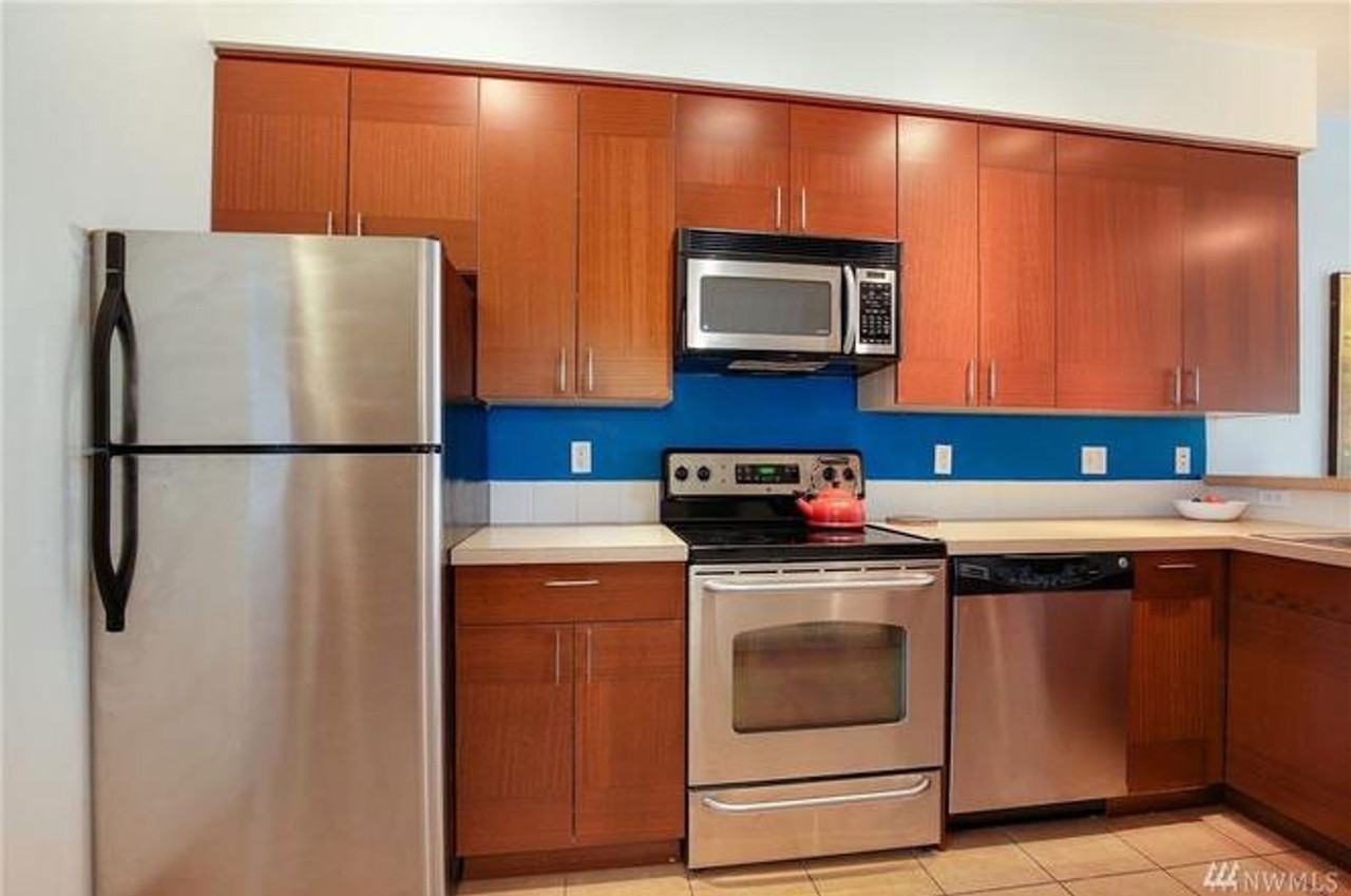 910 Gladstone Street #209 - Photo 3 of 15