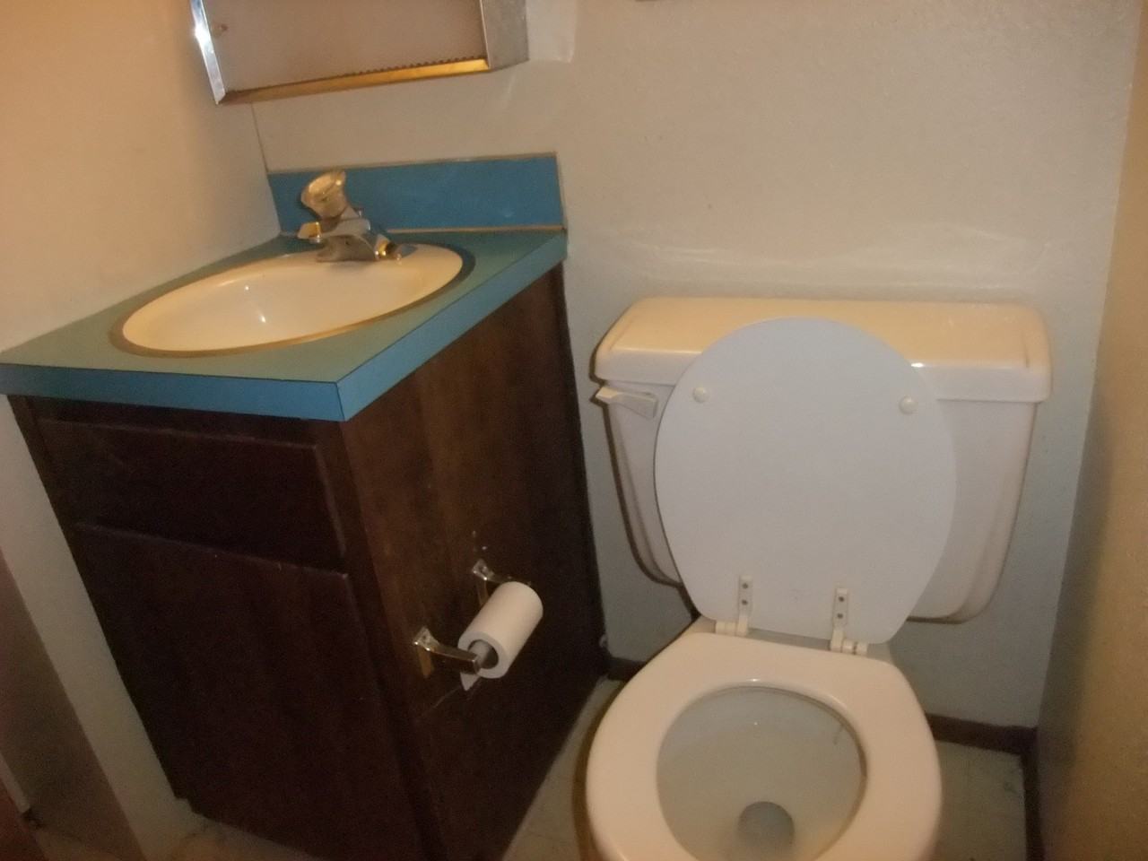 339 Nw 8th St - Photo 6 of 6