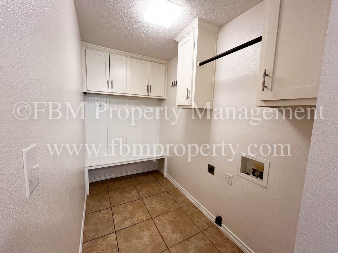 1408 Nichols St - Photo 7 of 17