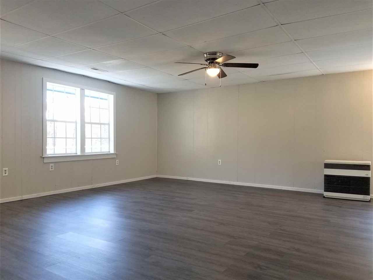 1149 Windy Hill Rd - Photo 4 of 27