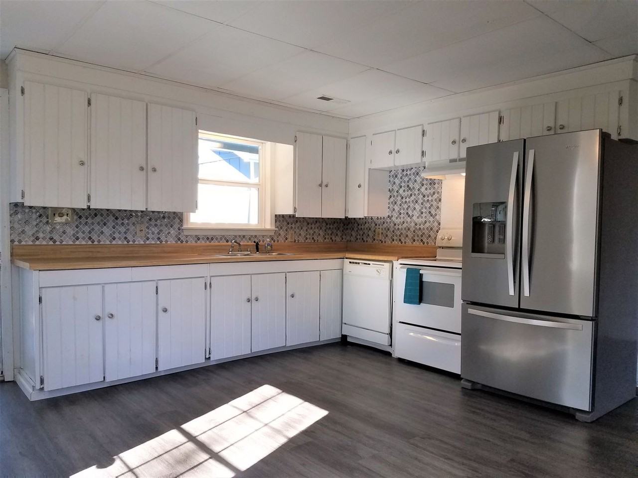 1149 Windy Hill Rd - Photo 6 of 27