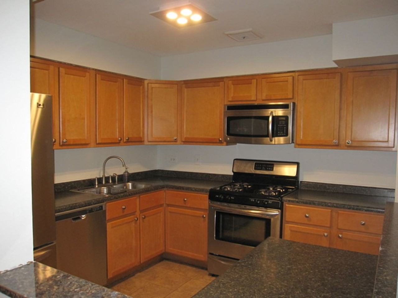 1430 1430 Vista Walk Ln #D - Photo 6 of 14