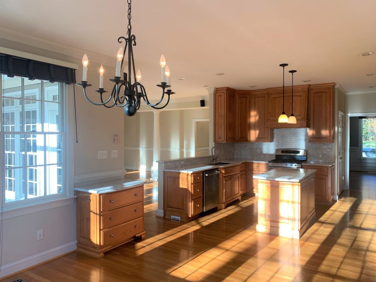 101 Westbury - Photo 5 of 27