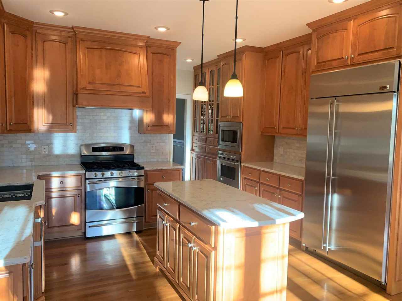 101 Westbury - Photo 6 of 27
