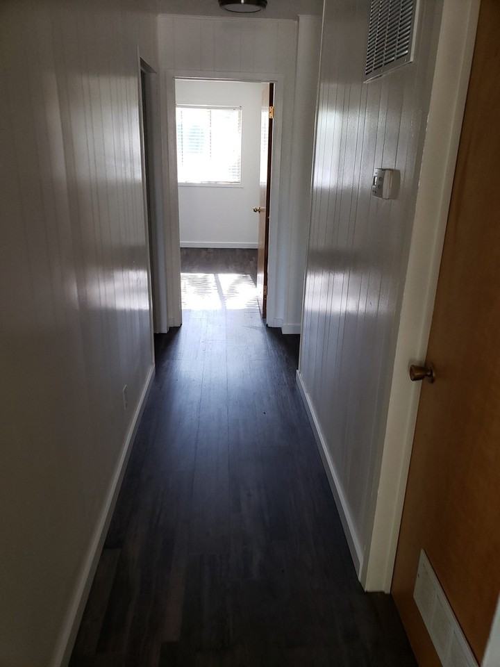 6211 W Primrose St - Photo 3 of 9