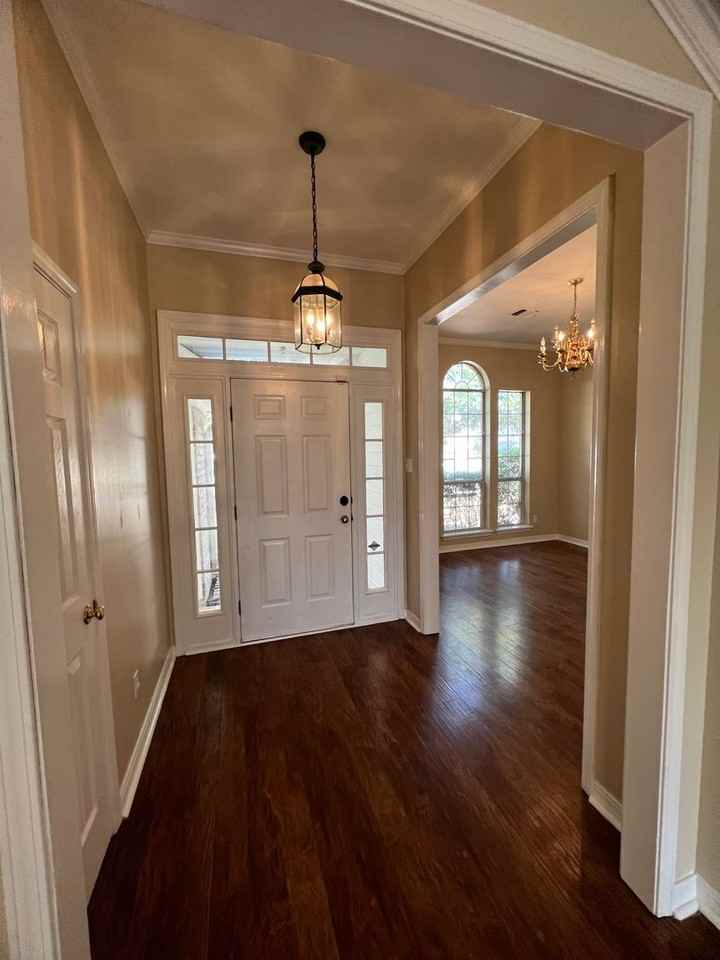 6016 Ellington Way - Photo 3 of 23
