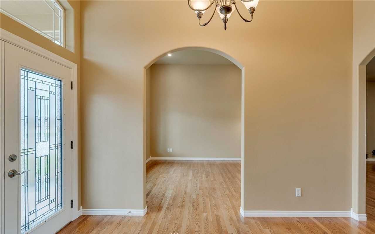 89 Springhill Dr - Photo 5 of 21