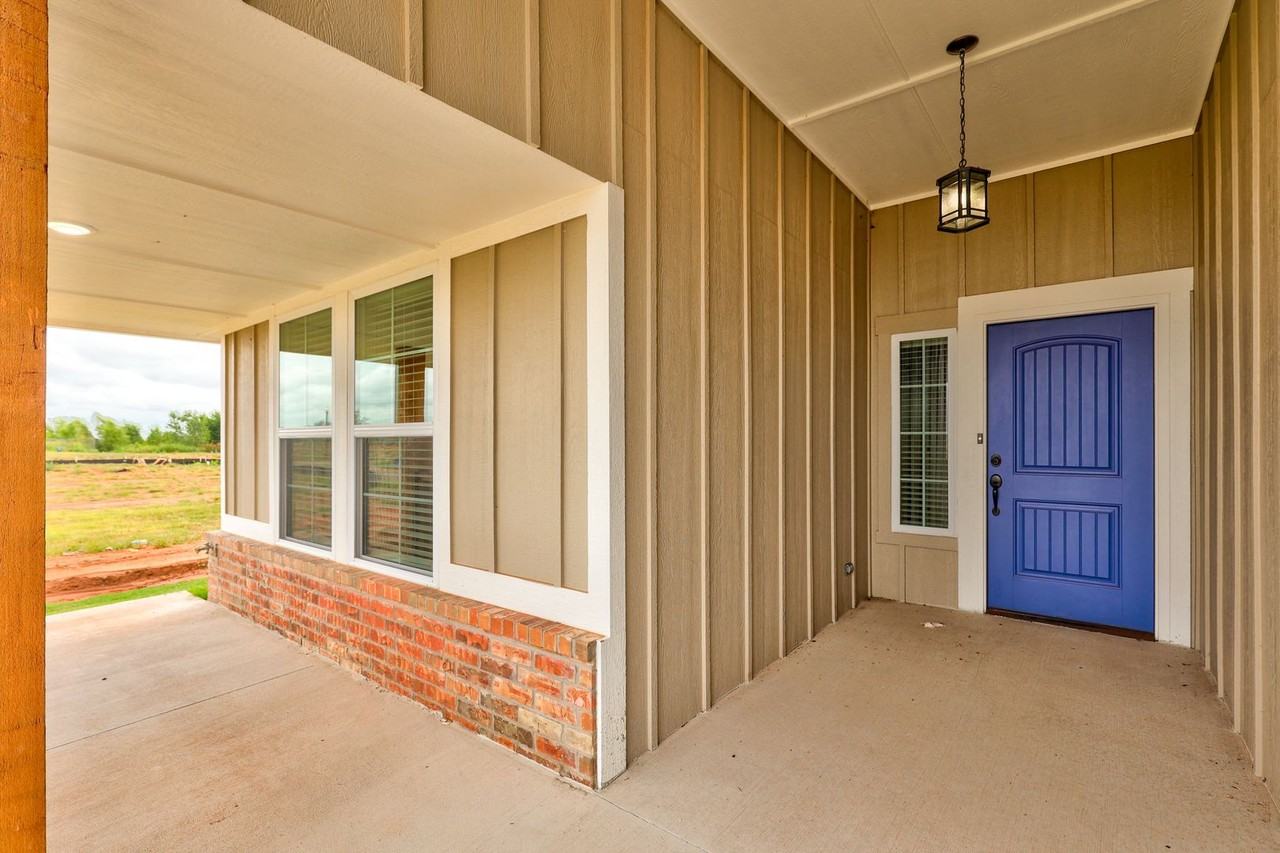 494 Hackberry Ln - Photo 3 of 25