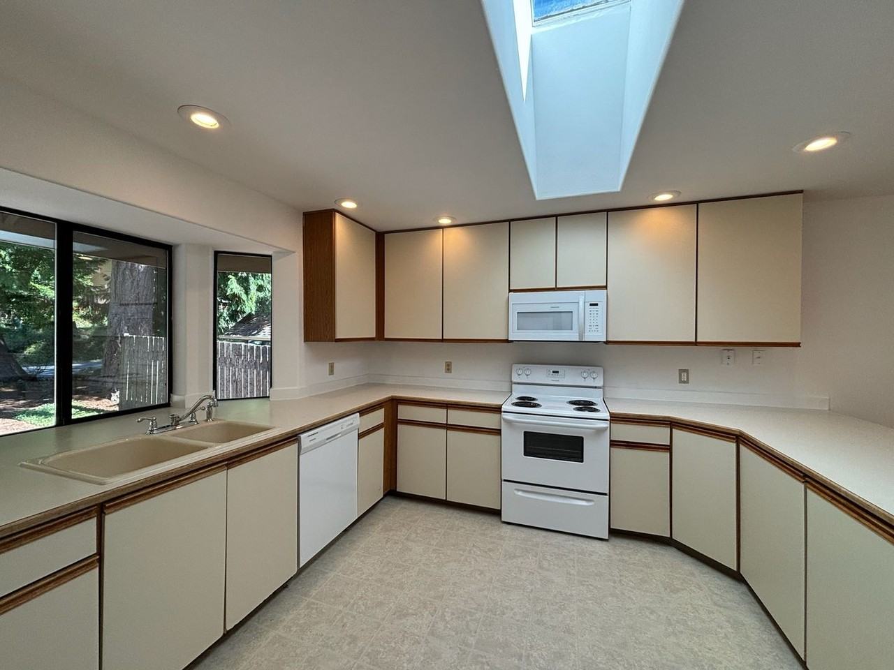 90 Sudden Valley Dr - Photo 5 of 23