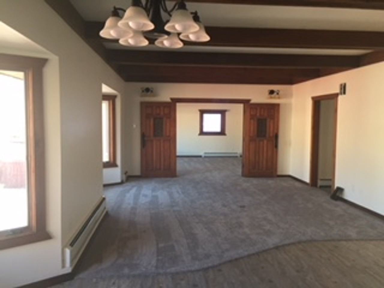 Courthouse Apartments - Photo 2 of 5