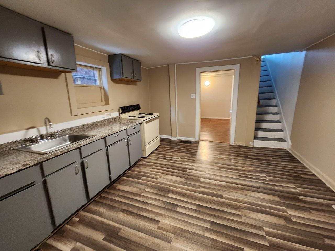 1517 Walnut St - Photo 3 of 22