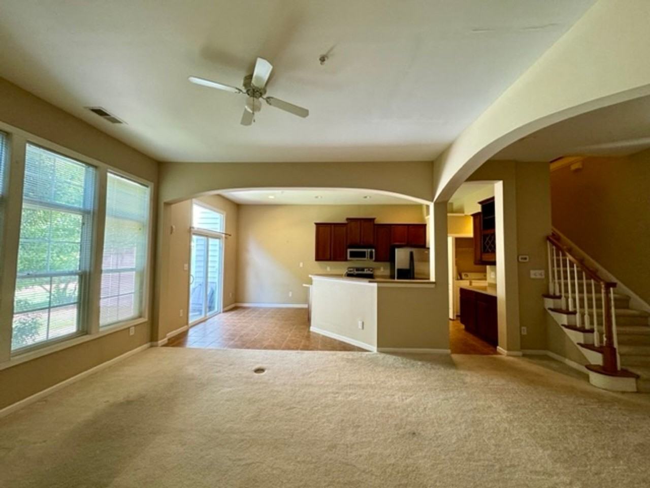 213 Chateau Pl - Photo 4 of 15