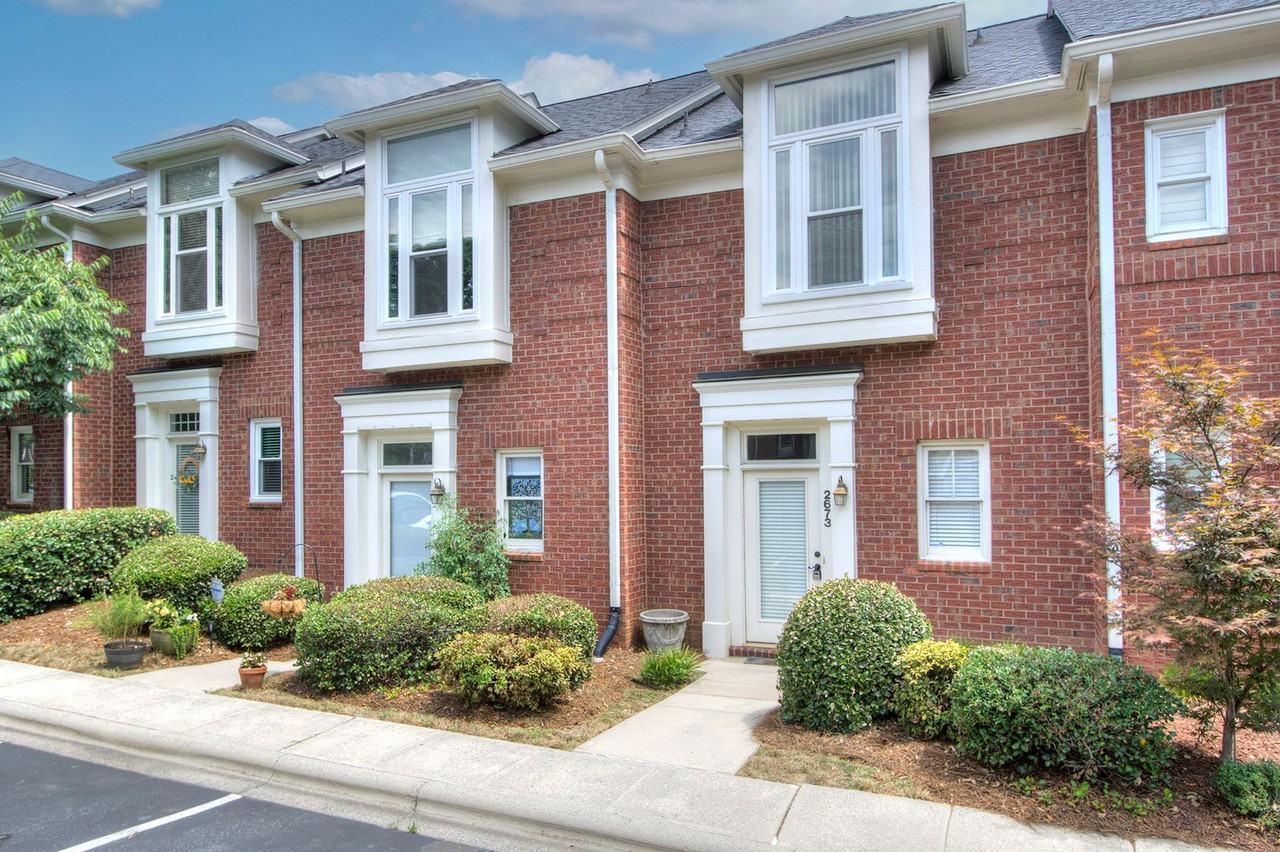 2673 Dilworth Heights Ln - Photo 3 of 25