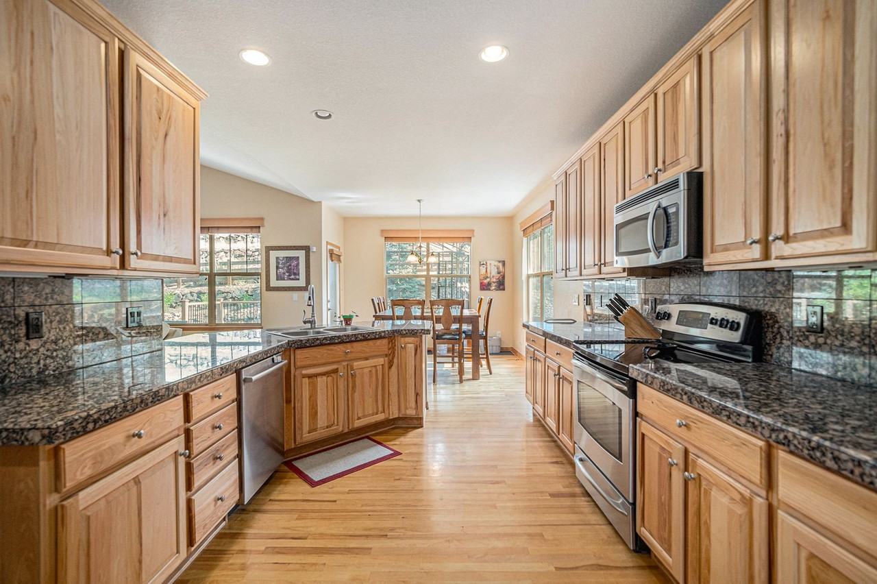 25211 E Indore Dr - Photo 3 of 21