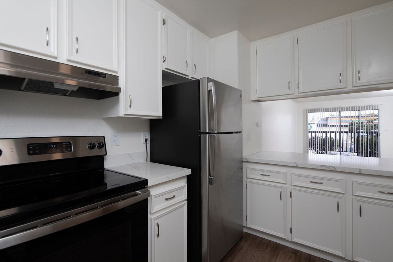 Park Place Apartments - Photo 6 of 22