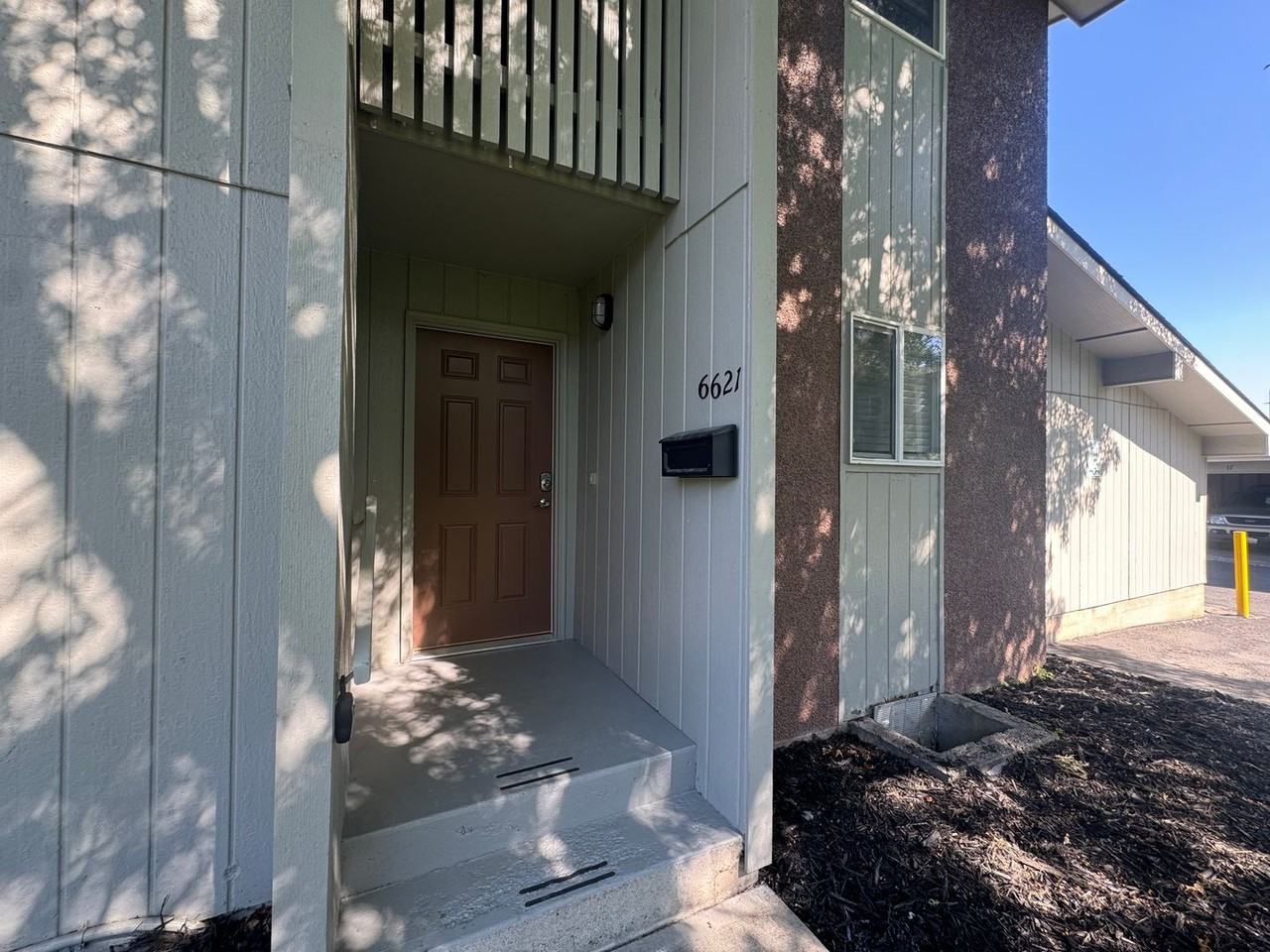 Standard 20 Apartments - Photo 2 of 16